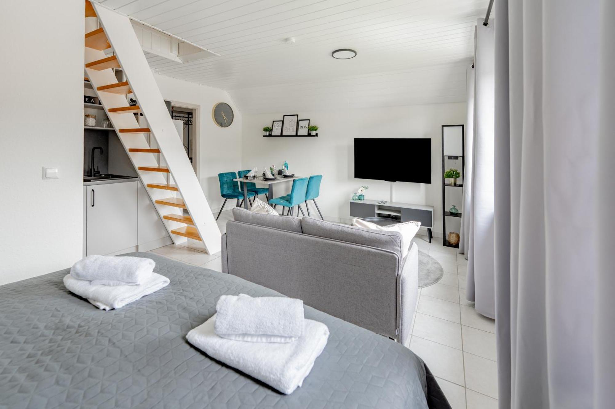 Modern - Gemuetlich - 2 Maisonette Altheim (Biberach)